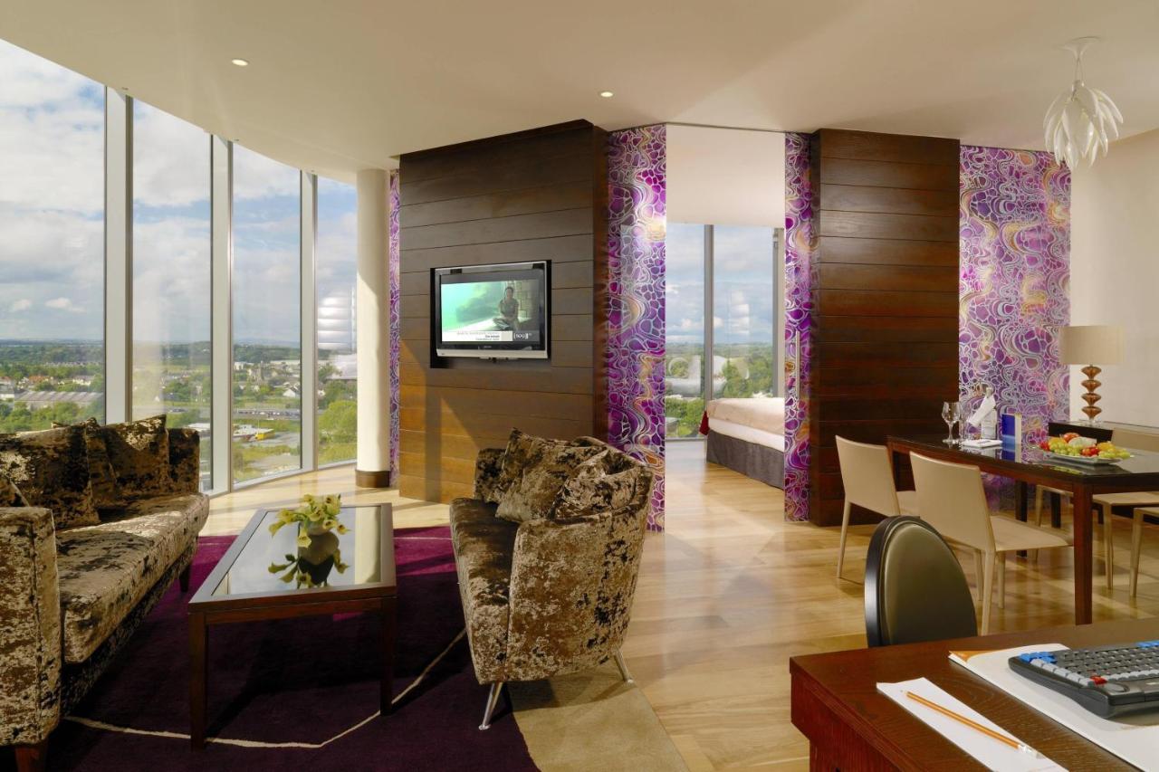 Sheraton Athlone Hotel Exterior photo