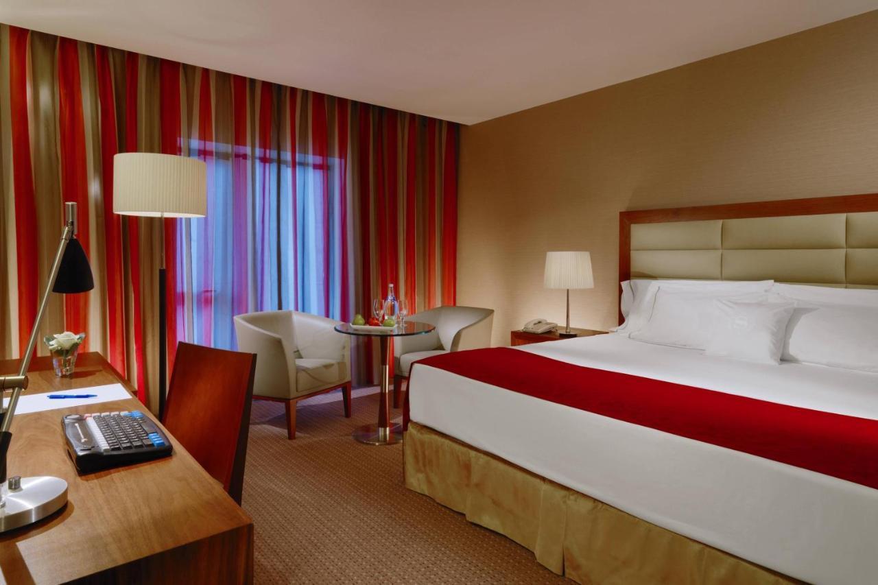 Sheraton Athlone Hotel Exterior photo
